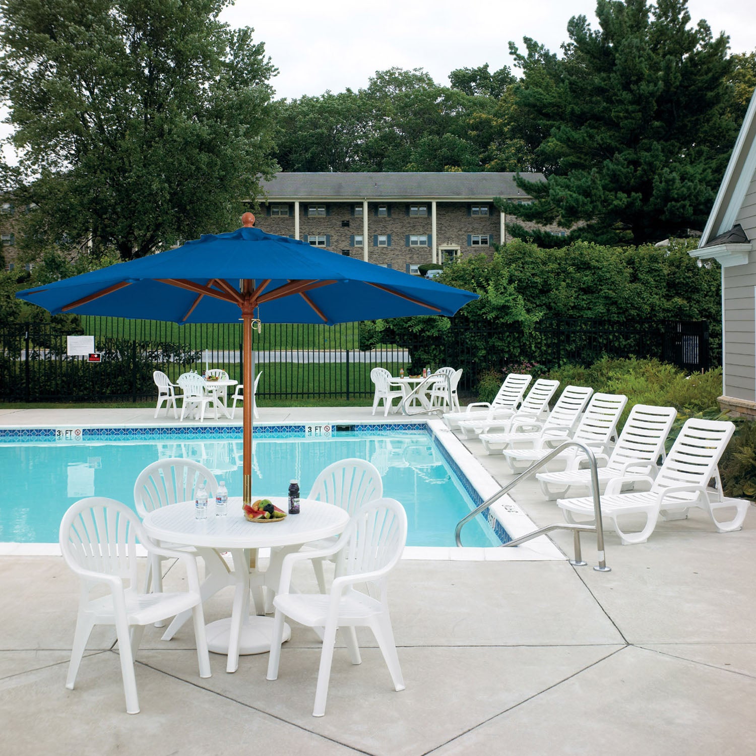 Silla con respaldo bajo Miami White - Image 6