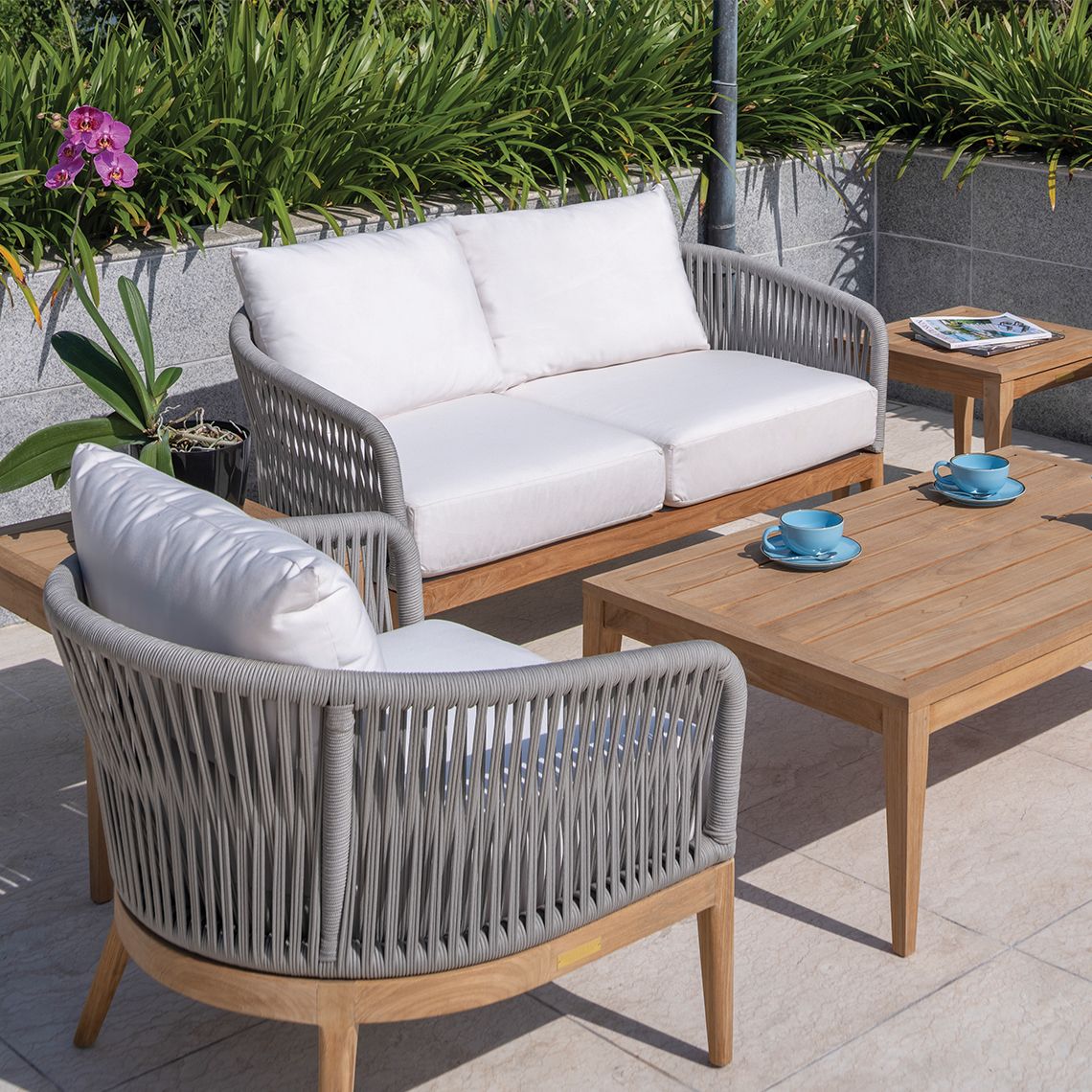 Lucia Settee - Image 2